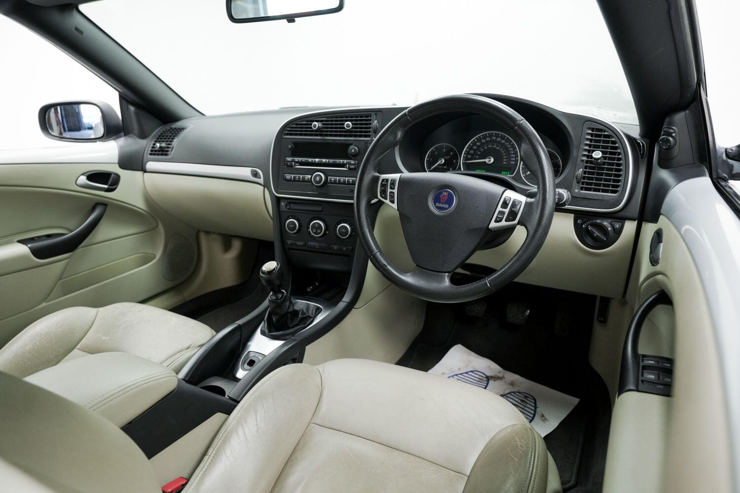 Used Saab 9-3 2010 for sale - 78019646: Photo 11