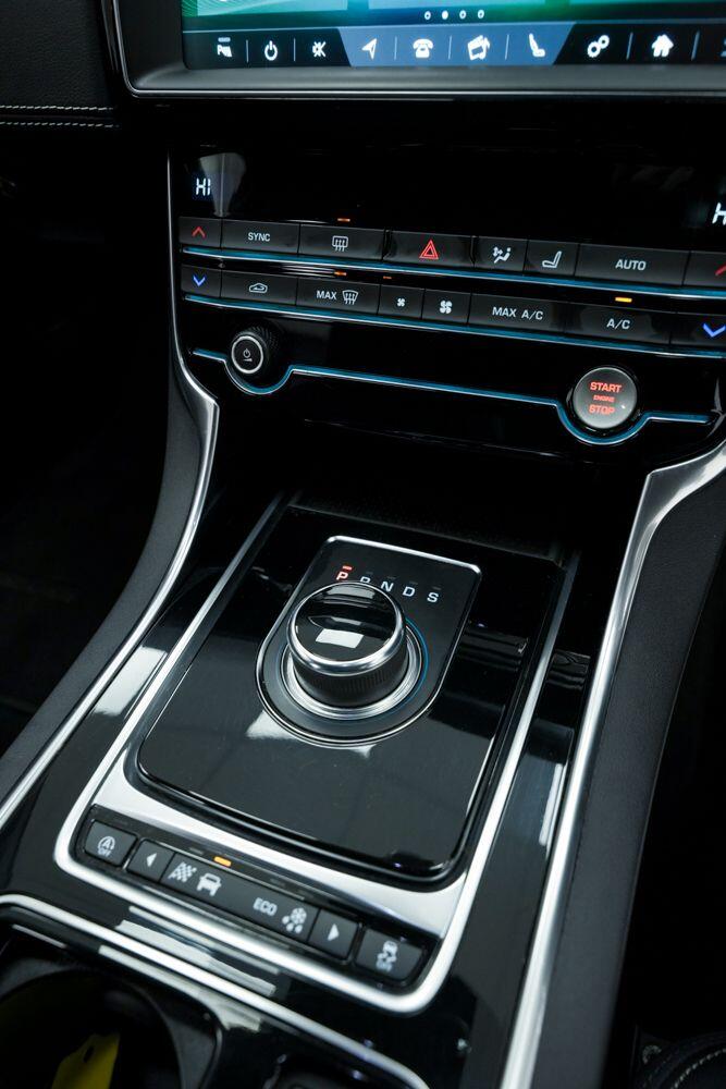 Used Jaguar XE 2019 for sale - 77479218: Photo 24