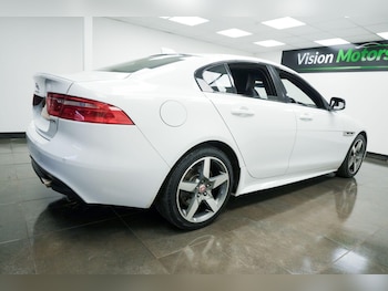 Used Jaguar XE 2019 for sale - 77479218: Photo