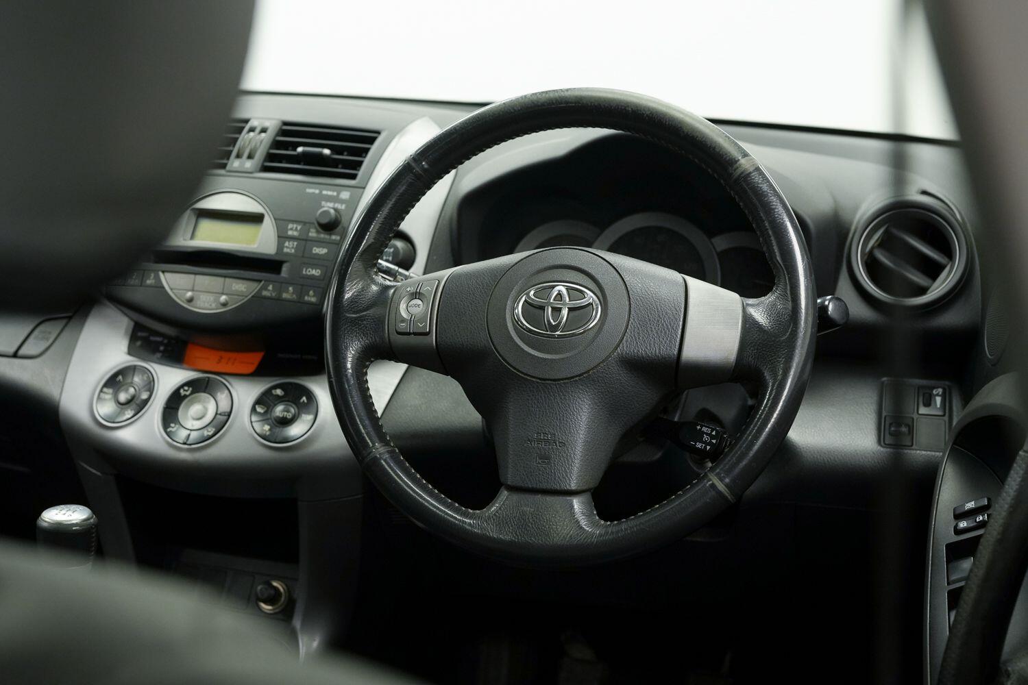 Used Toyota RAV4 for sale - 78136264: Photo 10