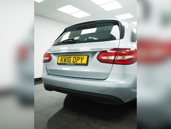 Used Mercedes-Benz C Class 2016 for sale - 77166972: Photo