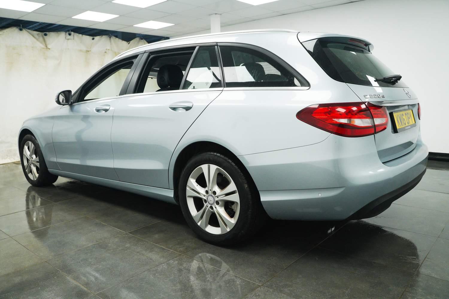 Used Mercedes-Benz C Class 2016 for sale - 77166972: Photo 4