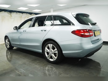 Used Mercedes-Benz C Class 2016 for sale - 77166972: Photo