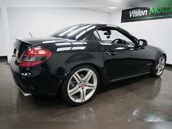 Used Mercedes-Benz SLK 2010 for sale - 77696374: Photo