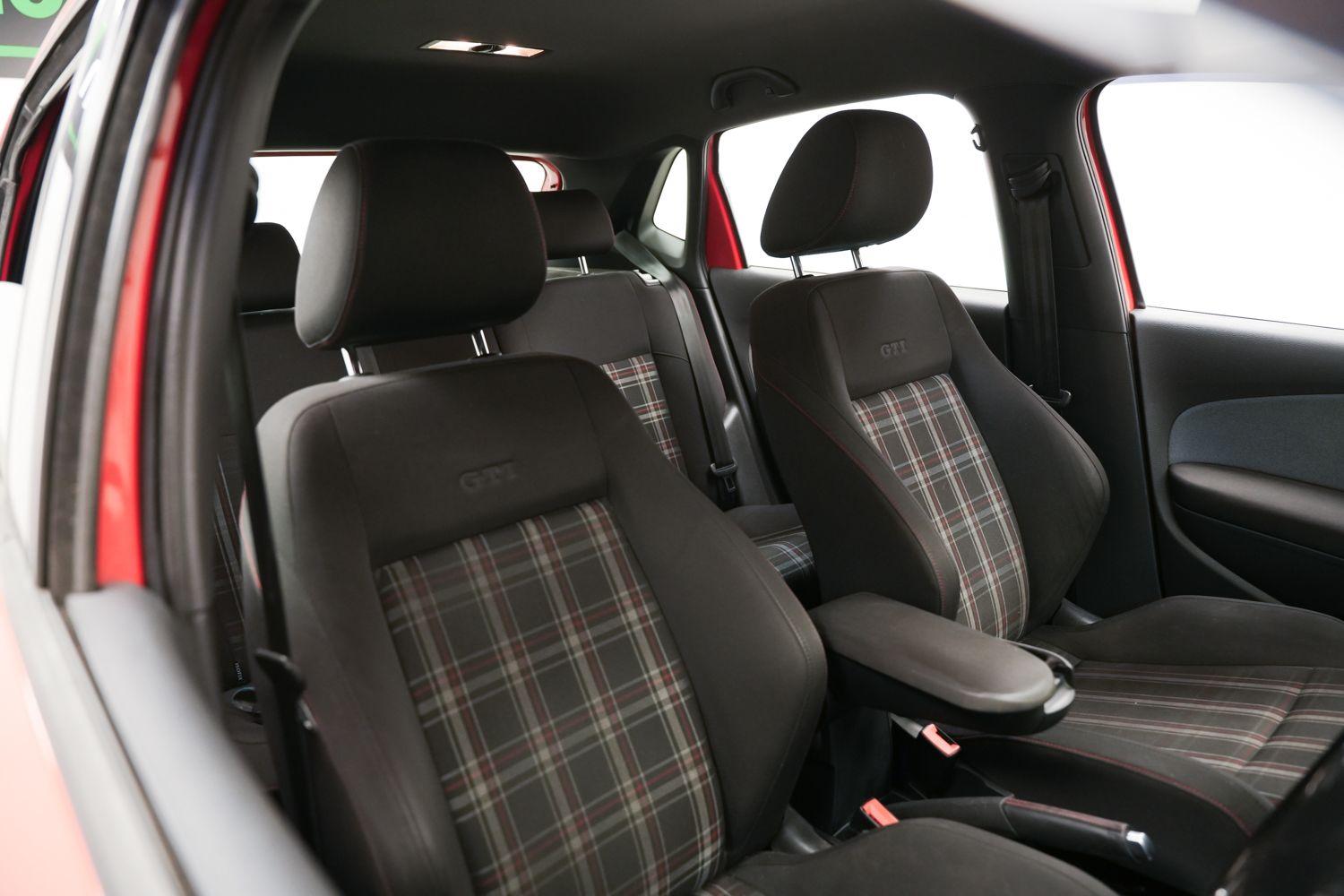 Used Volkswagen Polo 2012 for sale - 76633792: Photo 11