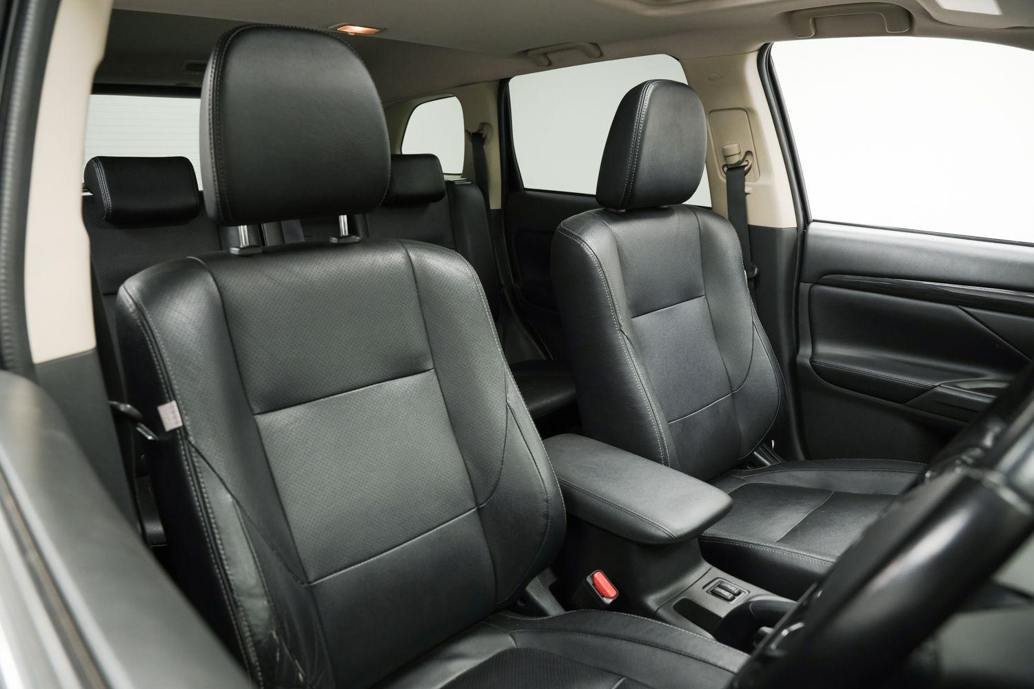 Used Mitsubishi Outlander 2016 for sale - 76560878: Photo 13