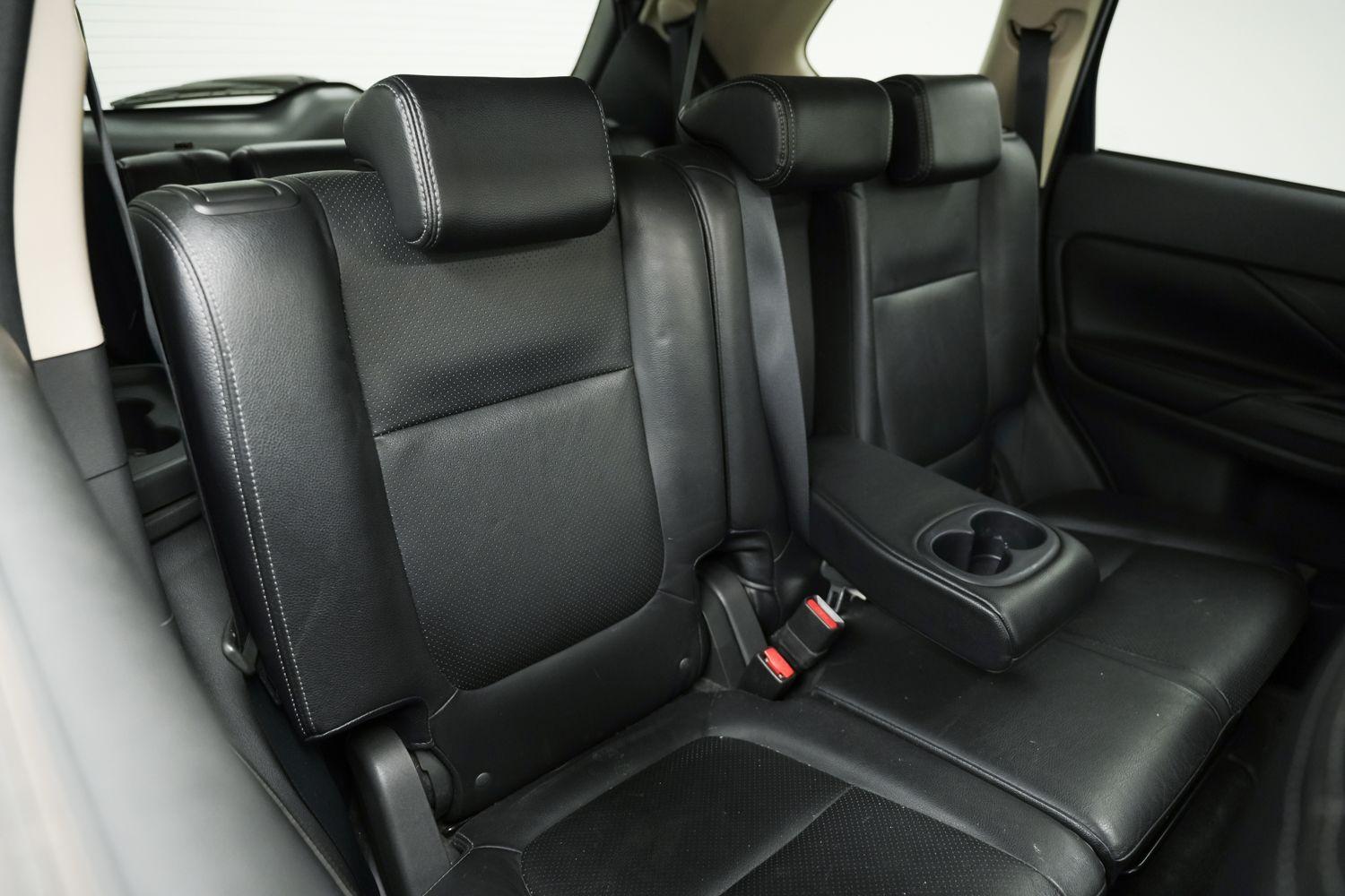 Used Mitsubishi Outlander 2016 for sale - 76560878: Photo 16