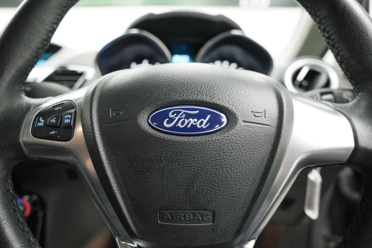 Used Ford Fiesta 2015 for sale - 77266841: Photo 27