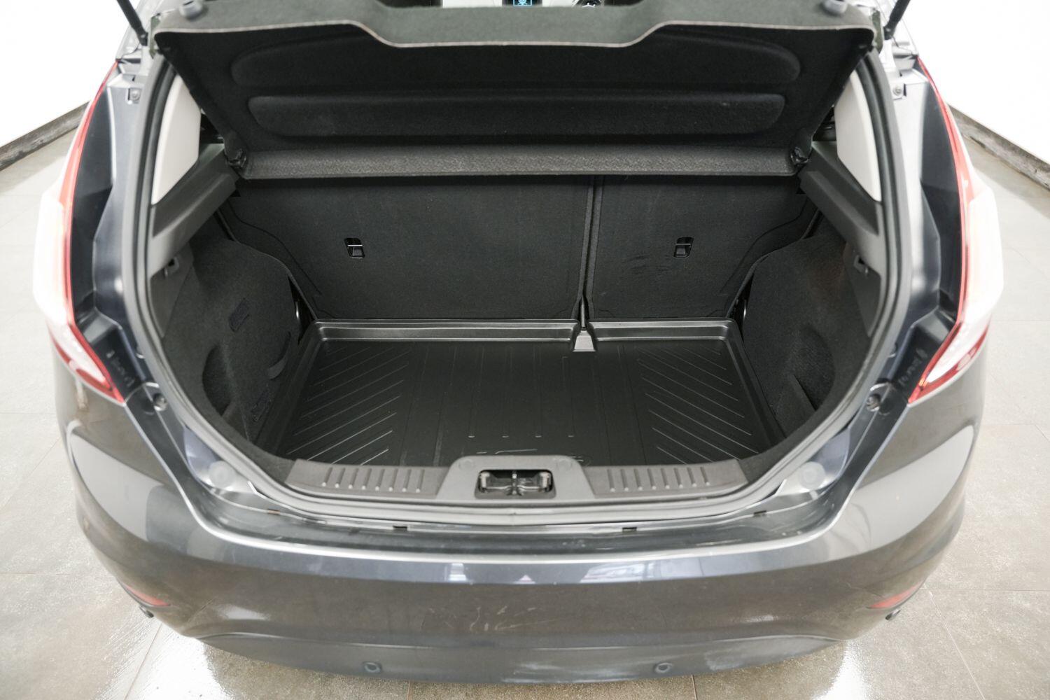 Used Ford Fiesta 2015 for sale - 77266841: Photo 9