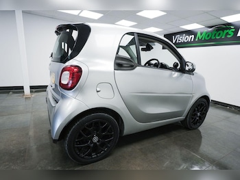 Used smart fortwo 2017 for sale - 78448805: Photo