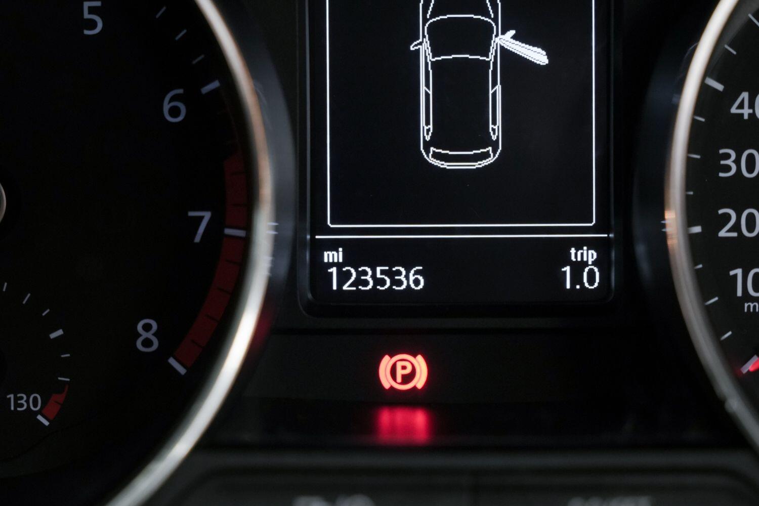 Used Volkswagen Polo 2015 for sale - 77455211: Photo 22