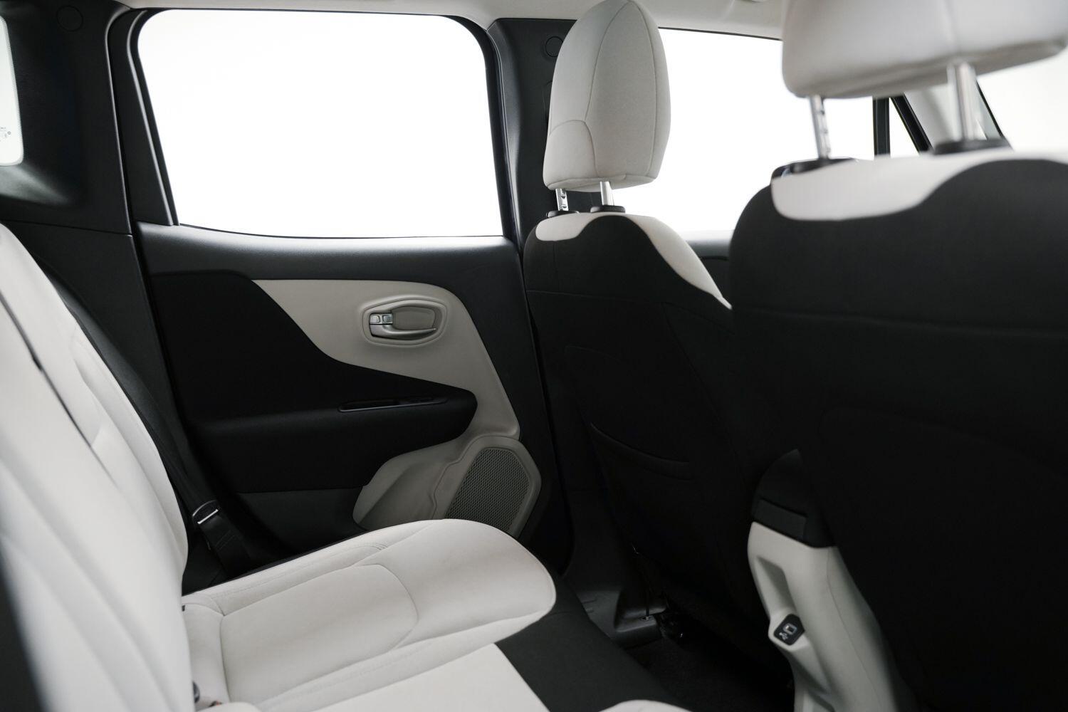 Used Jeep Renegade 2019 for sale - 76389079: Photo 14