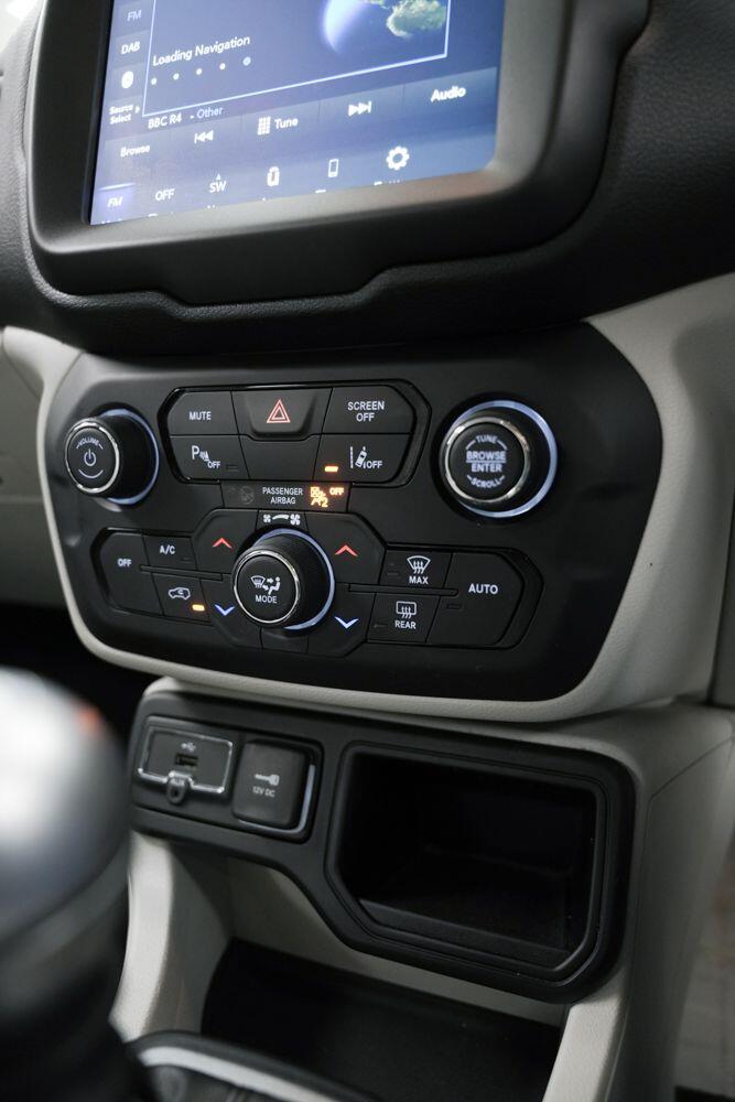 Used Jeep Renegade 2019 for sale - 76389079: Photo 20