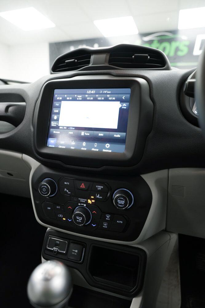 Used Jeep Renegade 2019 for sale - 76389079: Photo 21