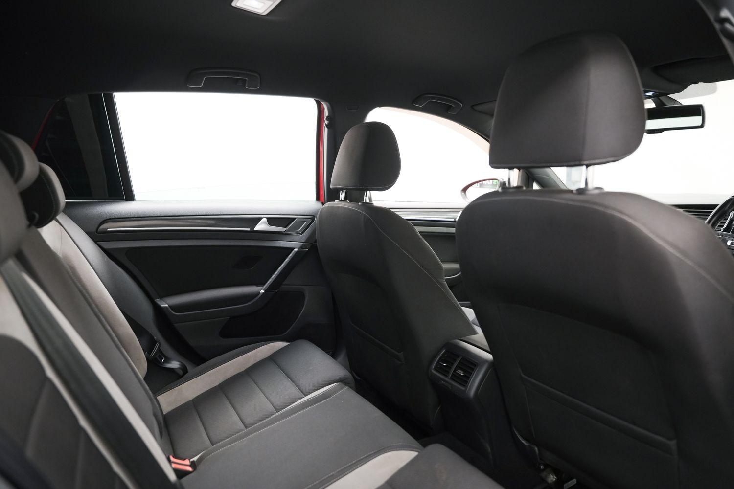 Used Volkswagen Golf 2014 for sale - 76360437: Photo 16
