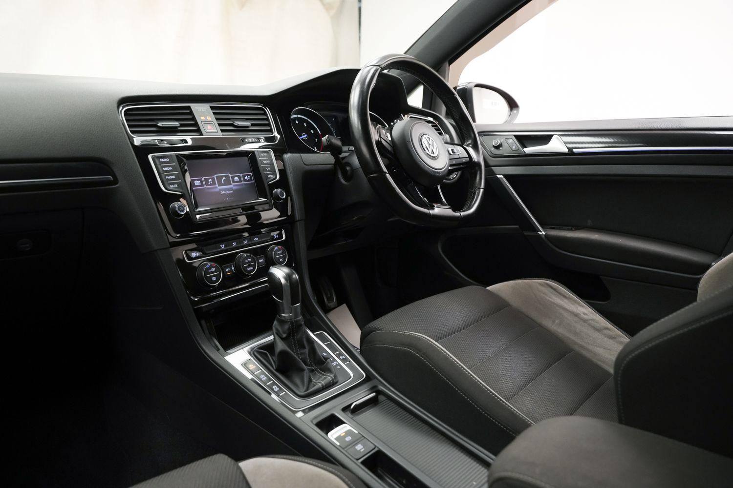 Used Volkswagen Golf 2014 for sale - 76360437: Photo 20
