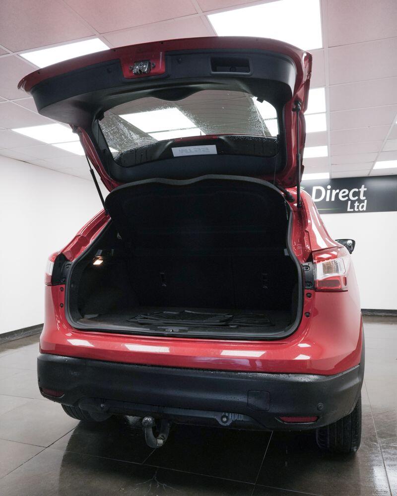 Used Nissan Qashqai 2015 for sale - 77737531: Photo 8