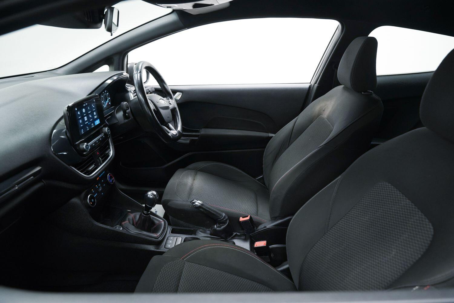 Used Ford Fiesta 2017 for sale - 77166929: Photo 24