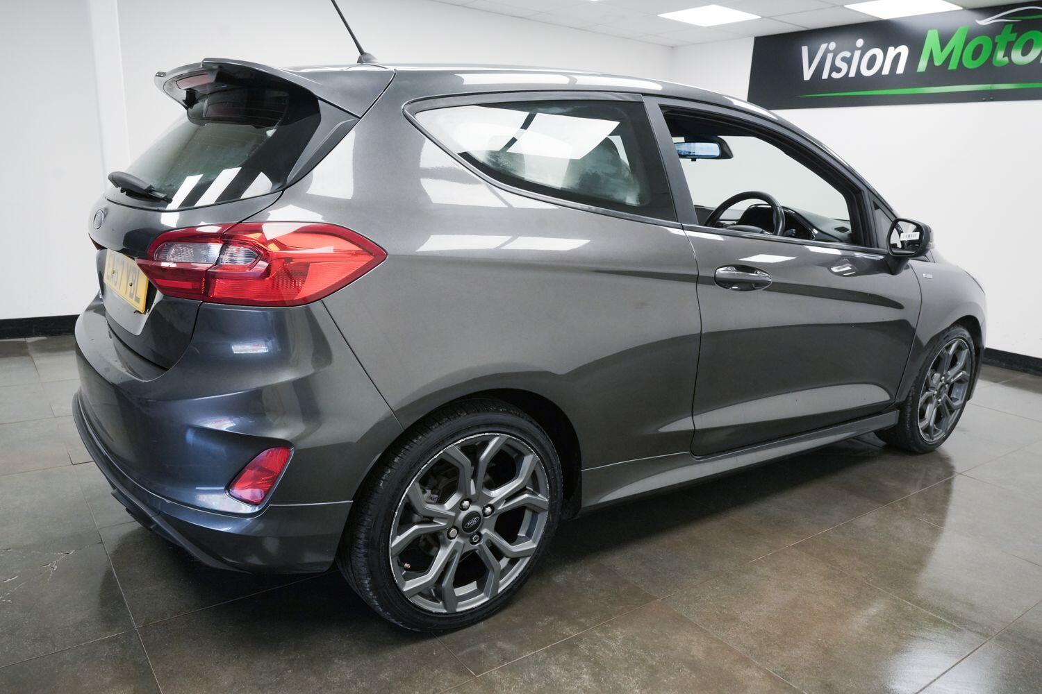 Used Ford Fiesta 2017 for sale - 77166929: Photo 4