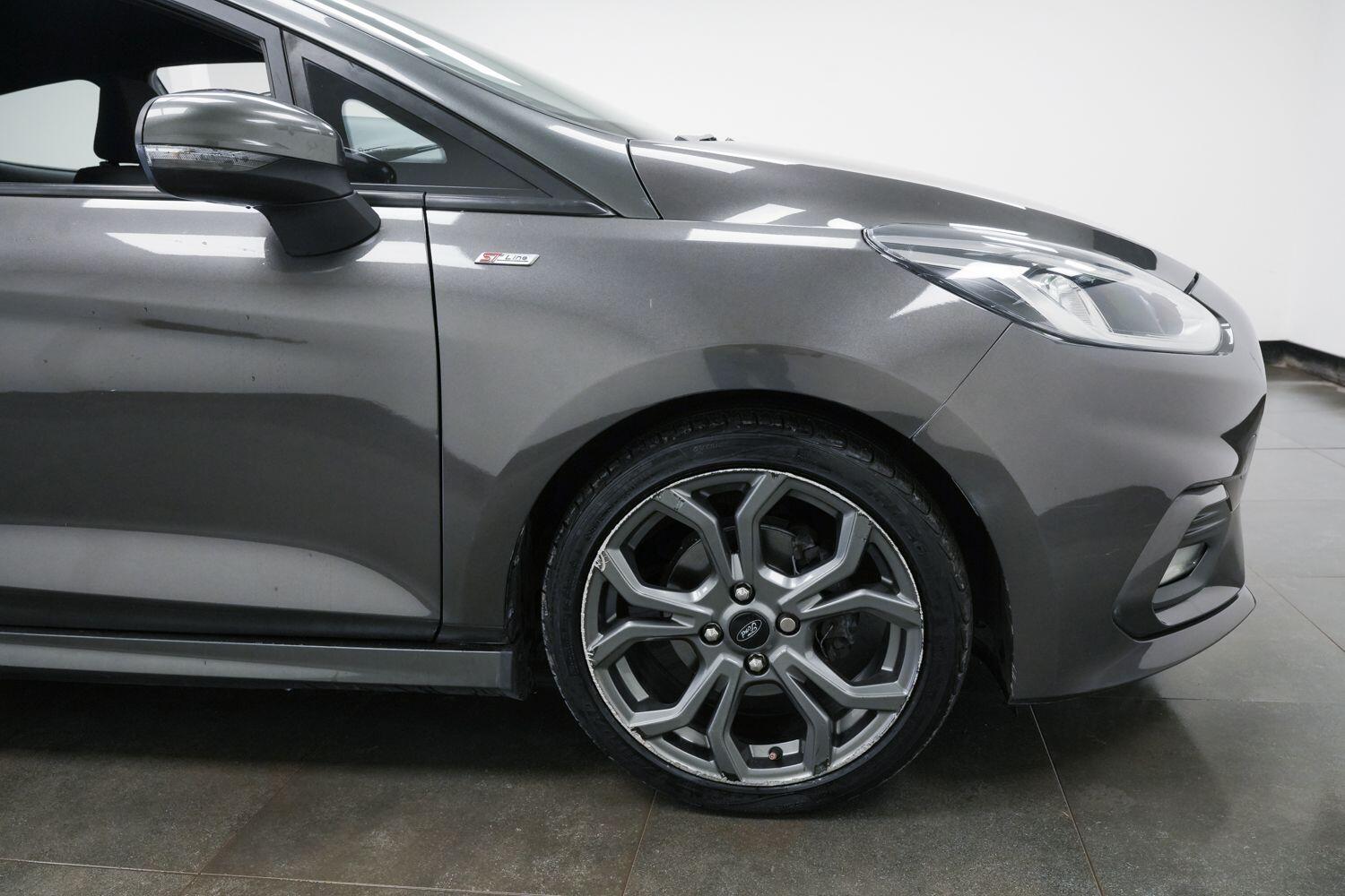 Used Ford Fiesta 2017 for sale - 77166929: Photo 5