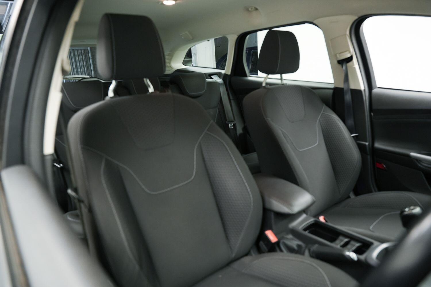 Used Ford Focus 2015 for sale - 76361423: Photo 13