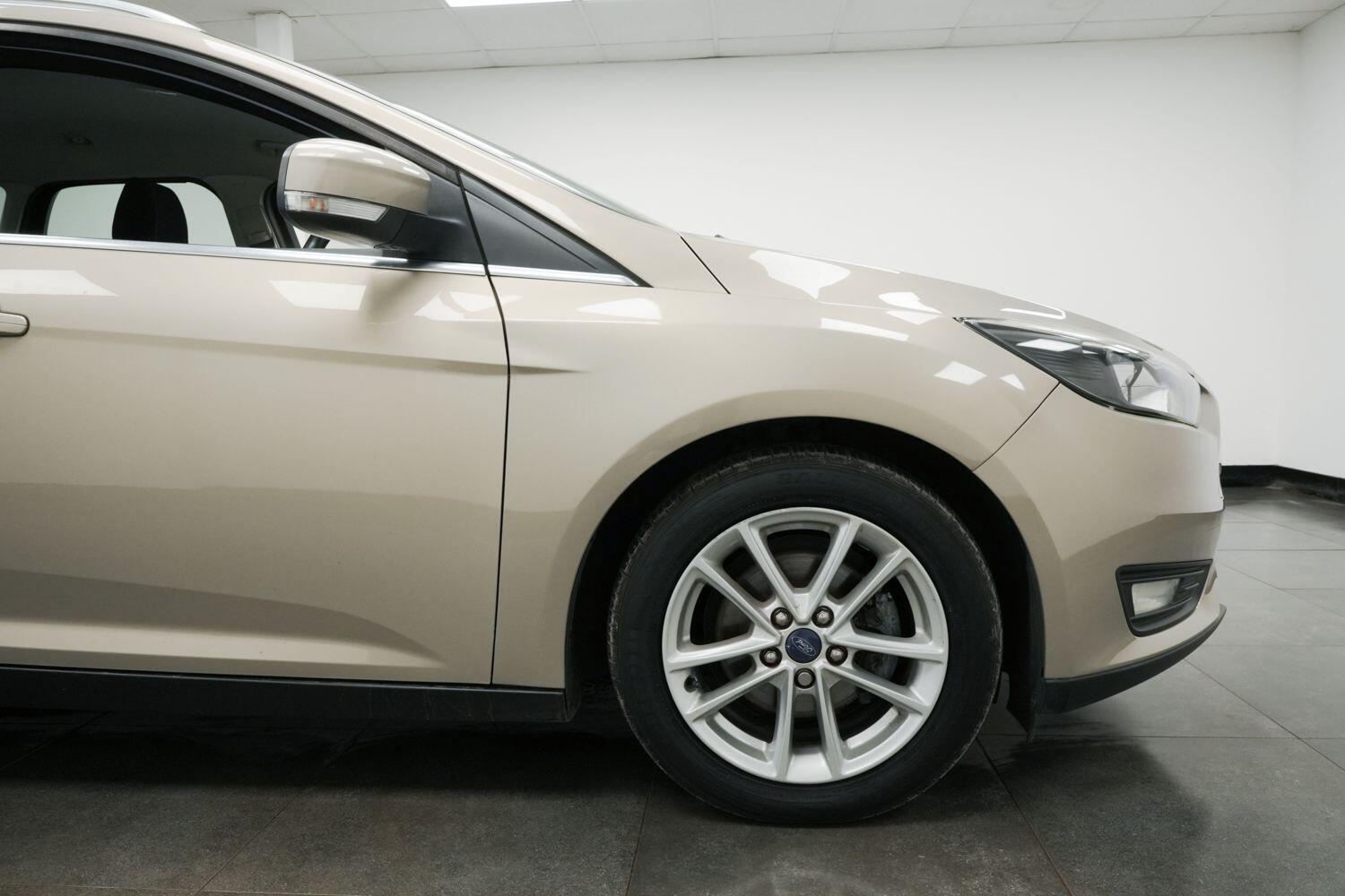 Used Ford Focus 2015 for sale - 76361423: Photo 6