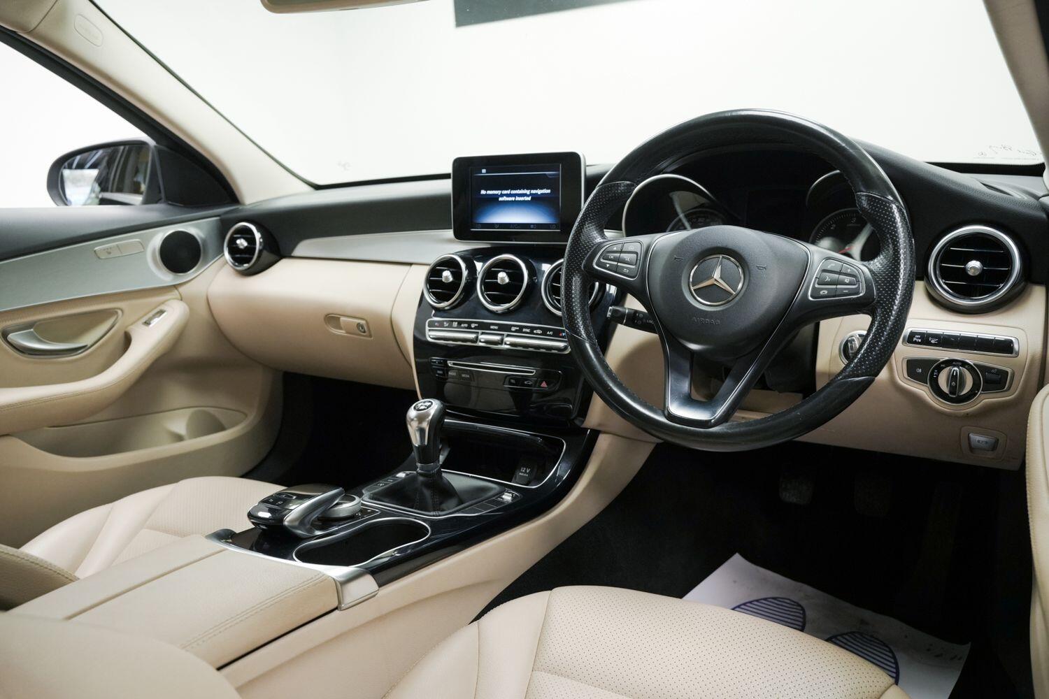 Used Mercedes-Benz C Class 2014 for sale - 76824368: Photo 10