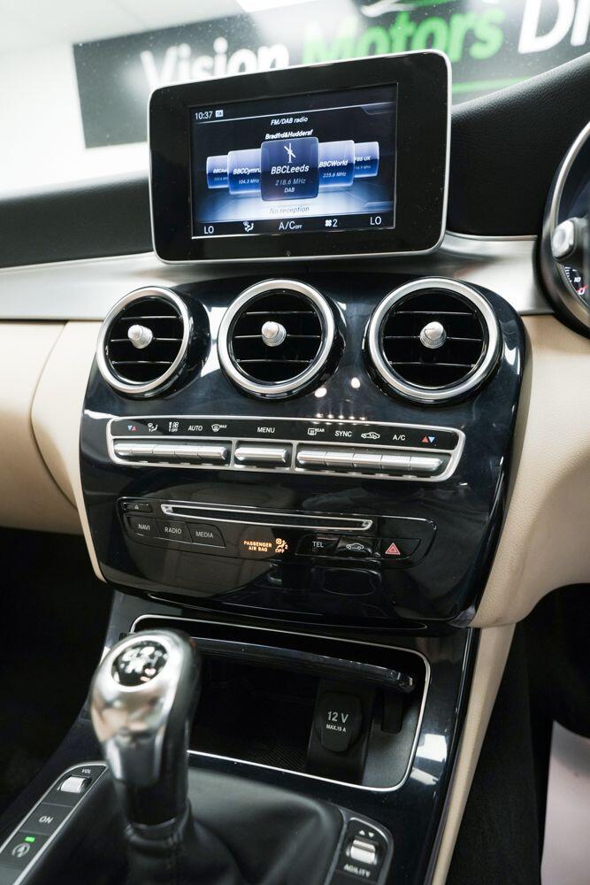 Used Mercedes-Benz C Class 2014 for sale - 76824368: Photo 24