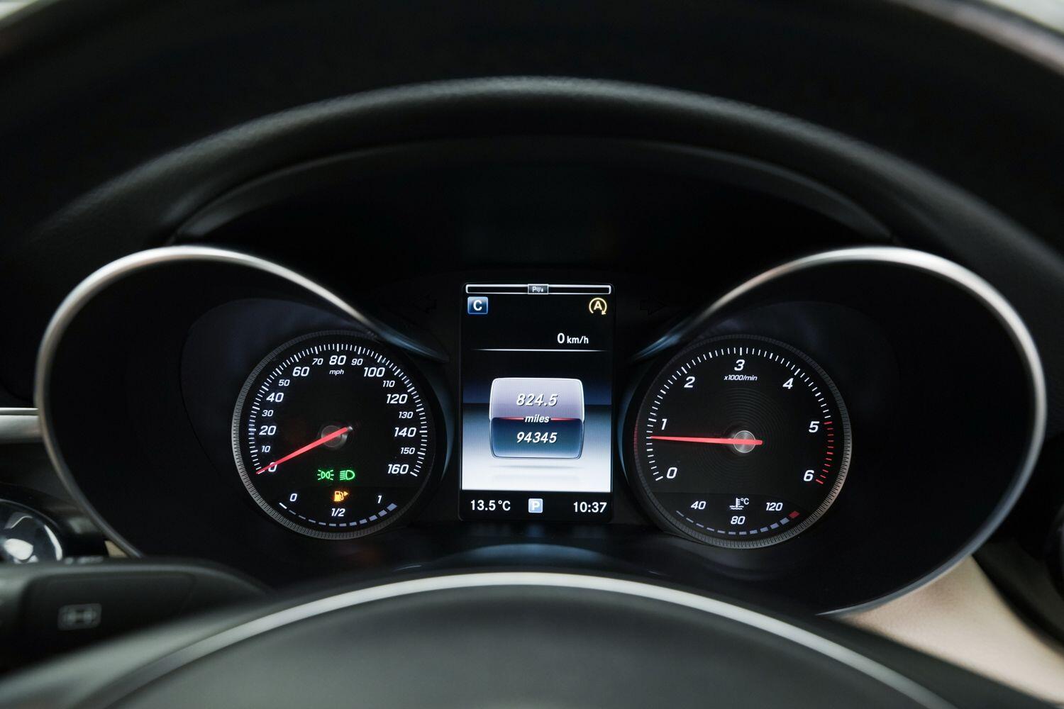 Used Mercedes-Benz C Class 2014 for sale - 76824368: Photo 27