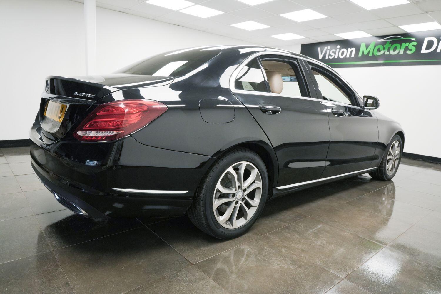 Used Mercedes-Benz C Class 2014 for sale - 76824368: Photo 4