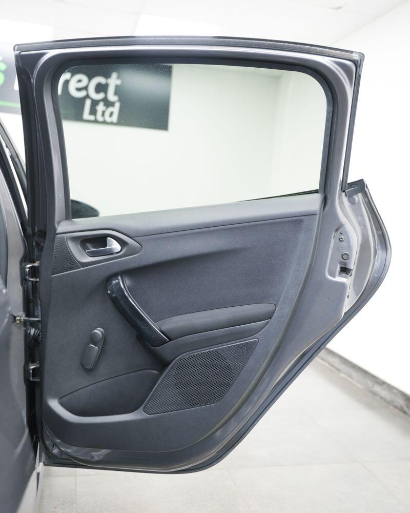 Used Peugeot 208 2019 for sale - 77441188: Photo 17