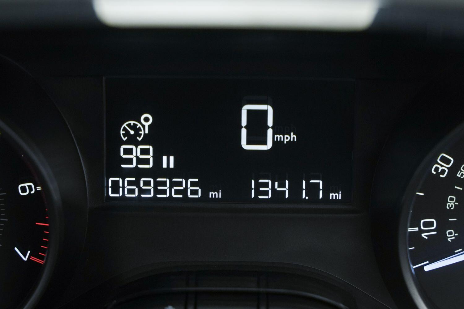 Used Peugeot 208 2019 for sale - 77441188: Photo 27