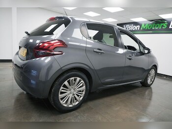 Used Peugeot 208 2019 for sale - 77441188: Photo