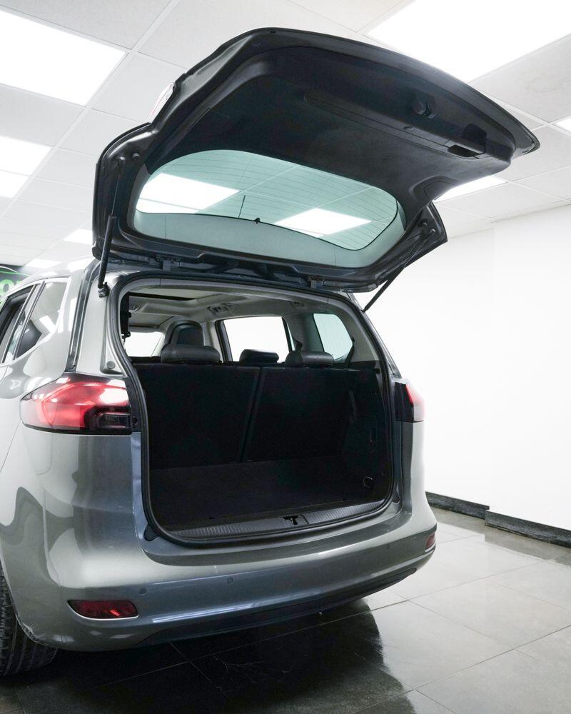 Used Vauxhall Zafira 2017 for sale - 77081566: Photo 8