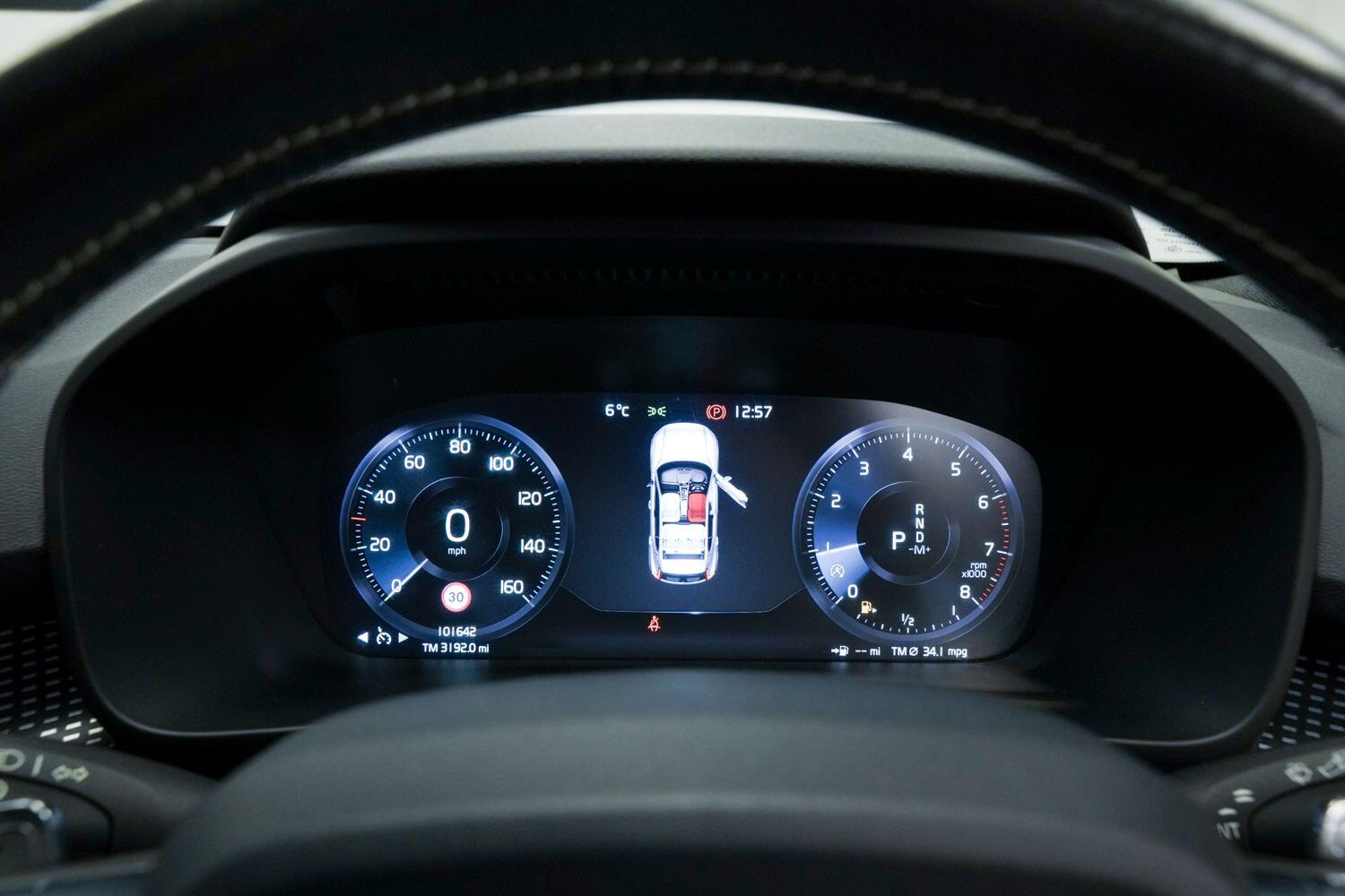 Used Volvo XC40 for sale - 77633622: Photo 26