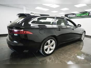 Used Jaguar XF 2019 for sale - 79634417: Photo