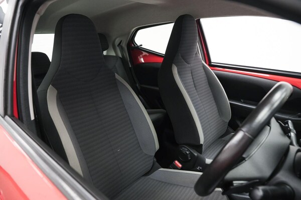 Used Toyota AYGO 2019 for sale - 76166784: Photo 10