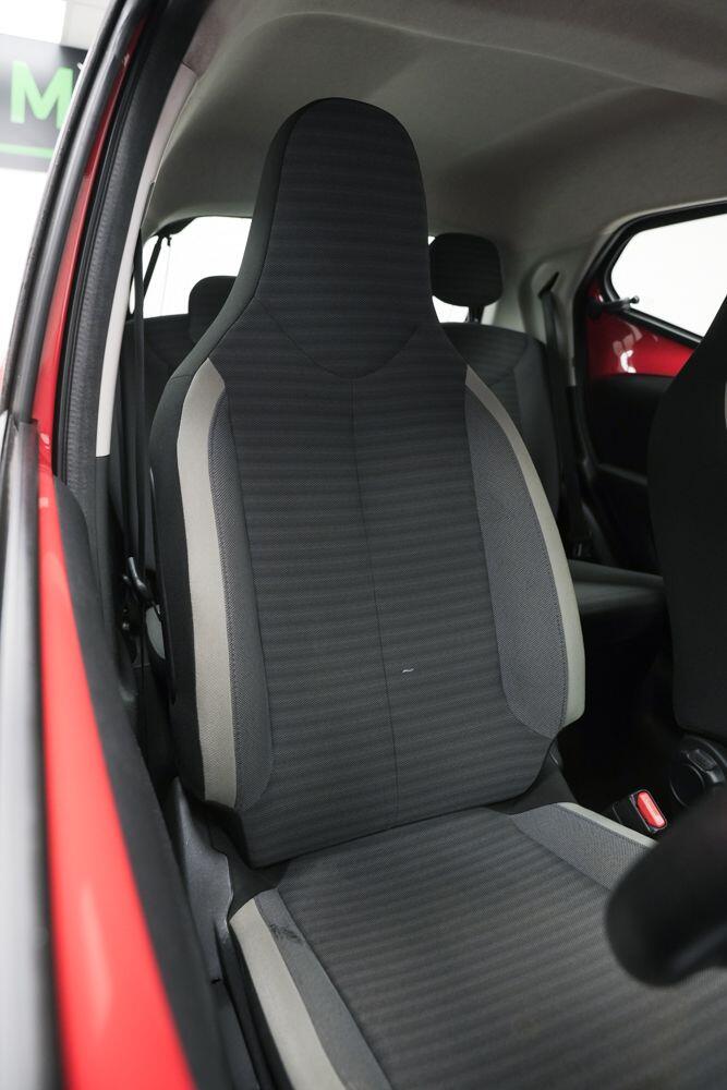 Used Toyota AYGO 2019 for sale - 76166784: Photo 13