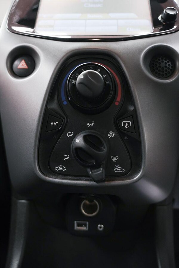 Used Toyota AYGO 2019 for sale - 76166784: Photo 21