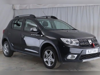 Used Dacia Sandero Stepway 2017 for sale - 78481074: Photo