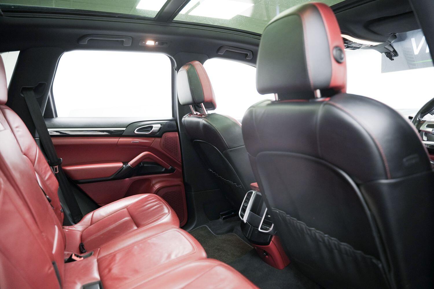 Used Porsche Cayenne 2013 for sale - 77190432: Photo 16