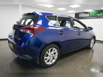 Used Toyota Auris 2017 for sale - 77898169: Photo