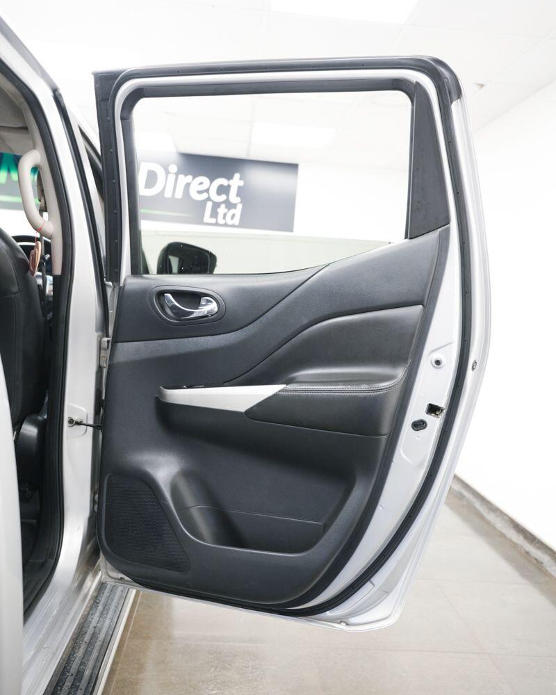 Used Nissan Navara 2017 for sale - 77624880: Photo 17