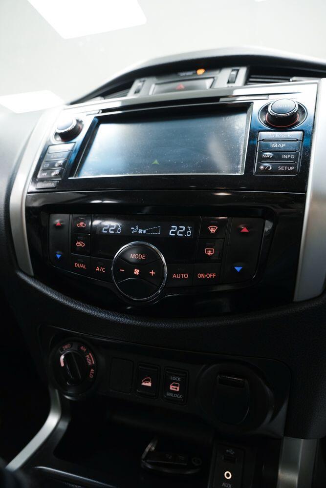 Used Nissan Navara 2017 for sale - 77624880: Photo 23