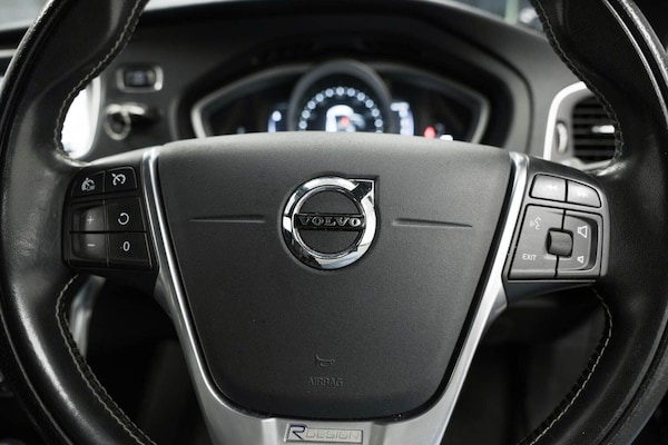 Used Volvo V40 2017 for sale - 76166631: Photo 20