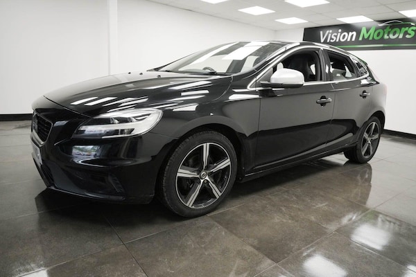 Used Volvo V40 2017 for sale - 76166631: Photo 4