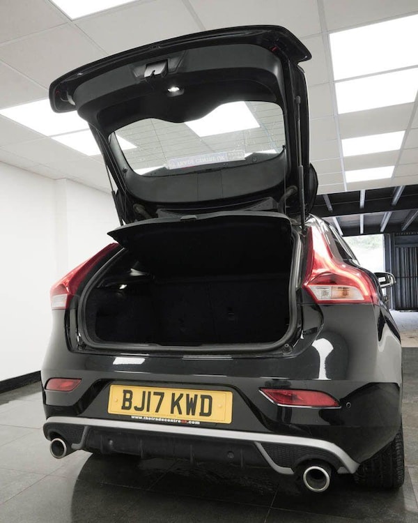 Used Volvo V40 2017 for sale - 76166631: Photo 7