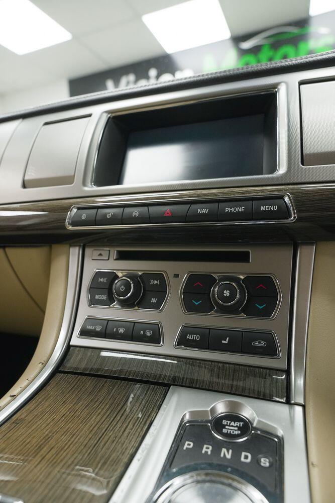 Used Jaguar XF 2015 for sale - 77898593: Photo 25