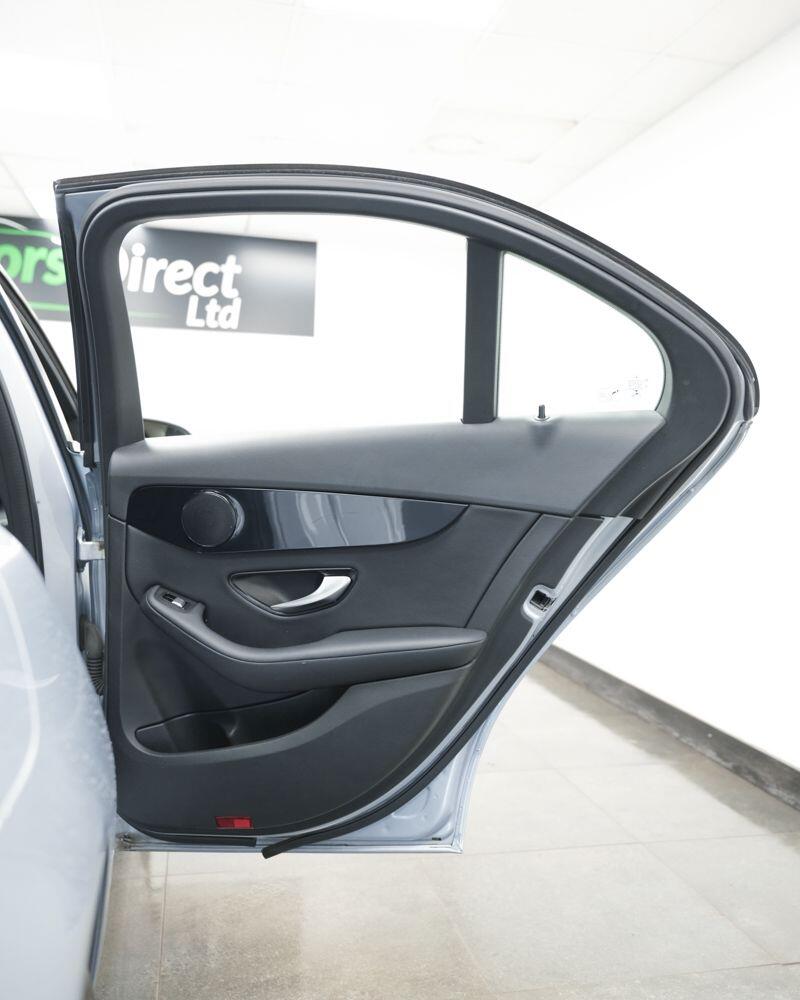 Used Mercedes-Benz C Class 2017 for sale - 76550395: Photo 17