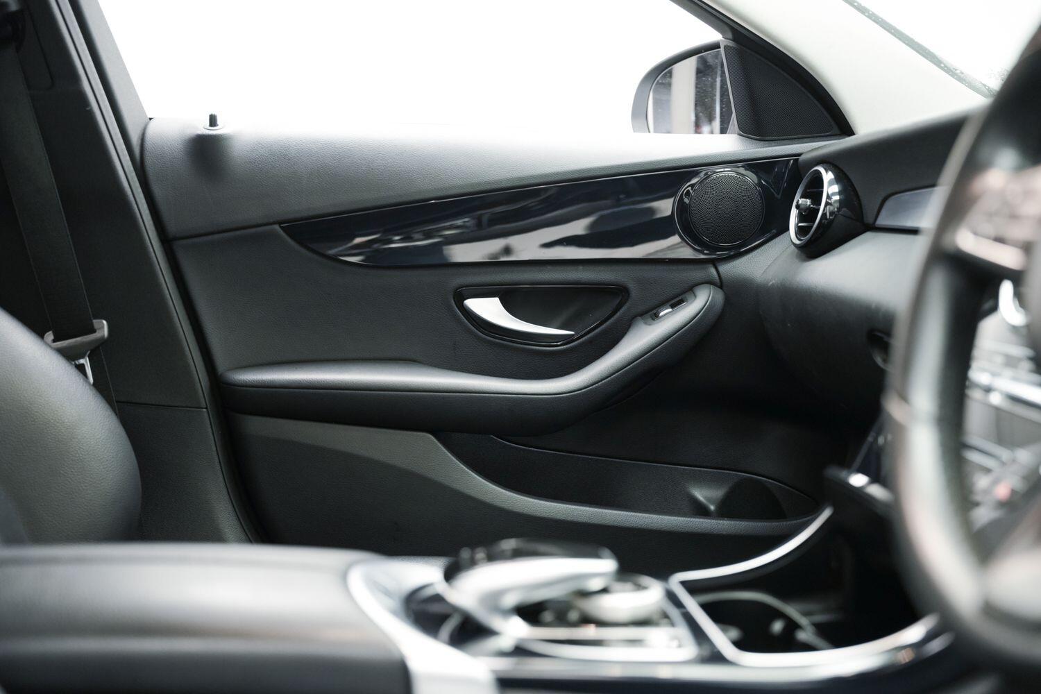 Used Mercedes-Benz C Class 2017 for sale - 76550395: Photo 20